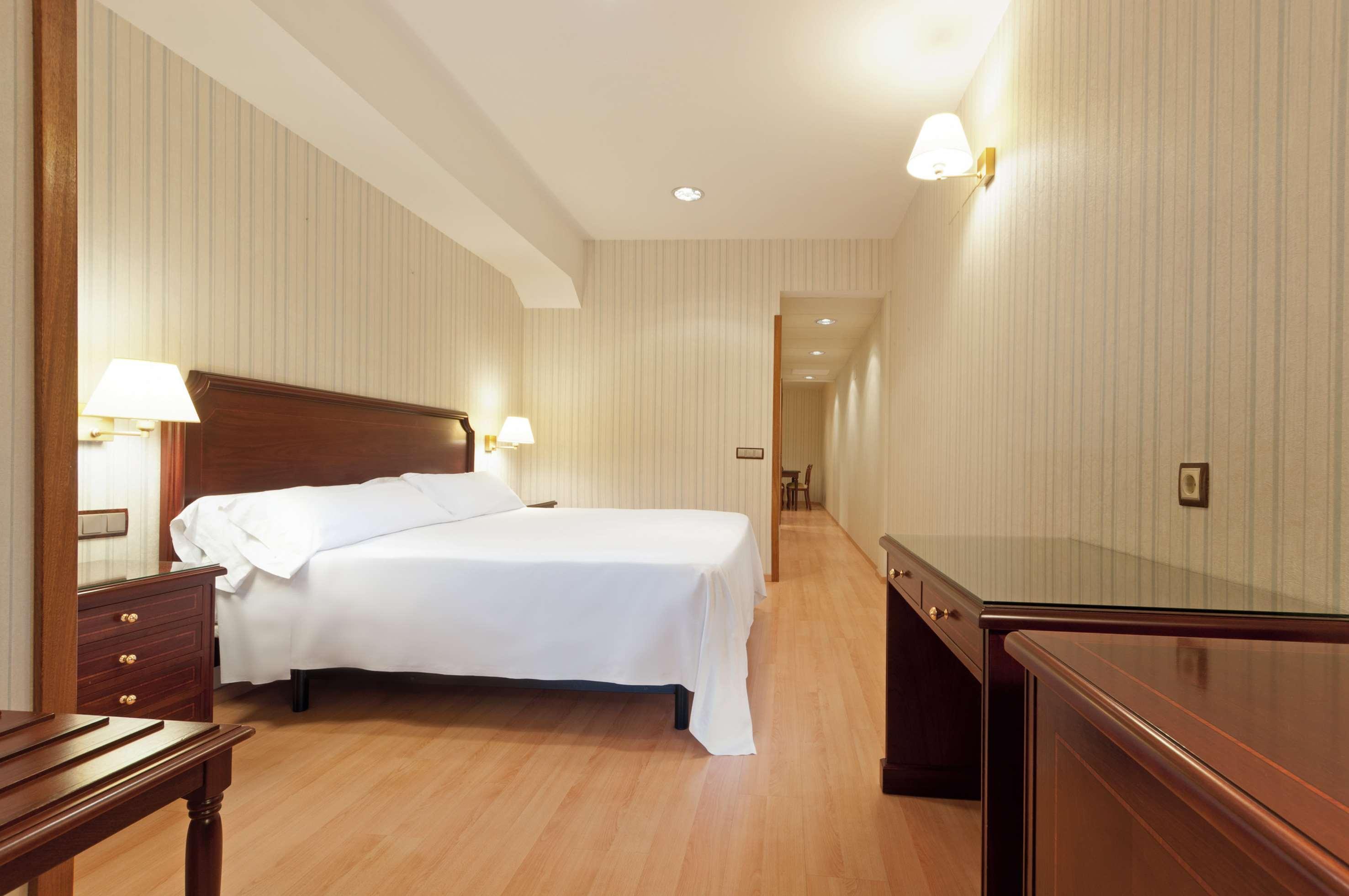 Hotel Madrid Leganes Affiliated By Melia Buitenkant foto