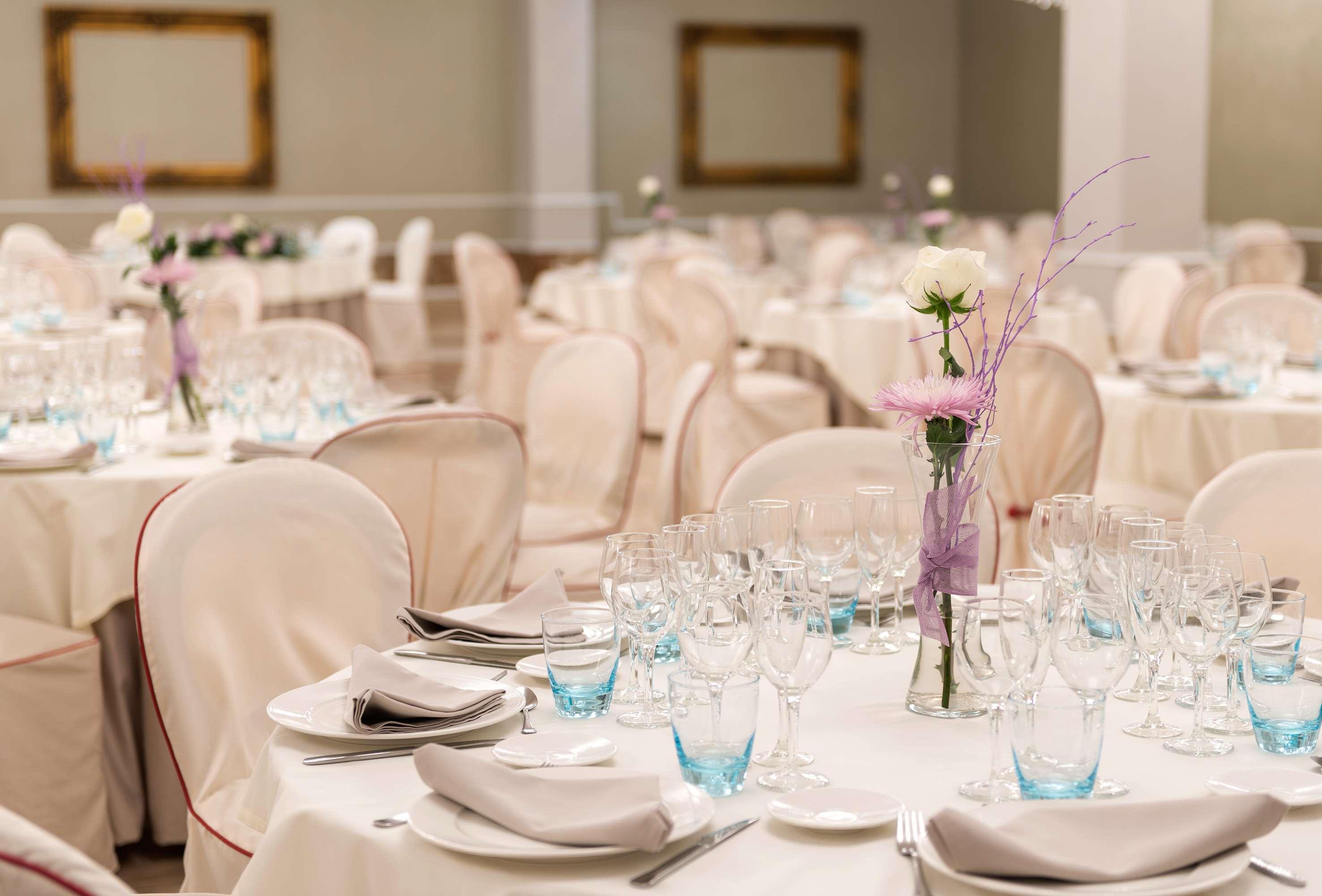 Hotel Madrid Leganes Affiliated By Melia Buitenkant foto