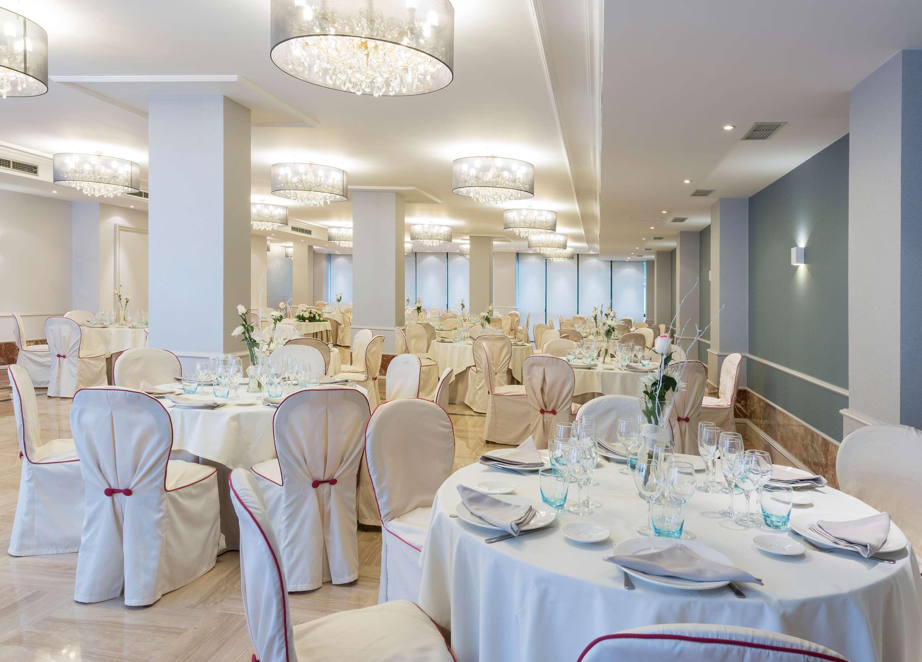 Hotel Madrid Leganes Affiliated By Melia Buitenkant foto
