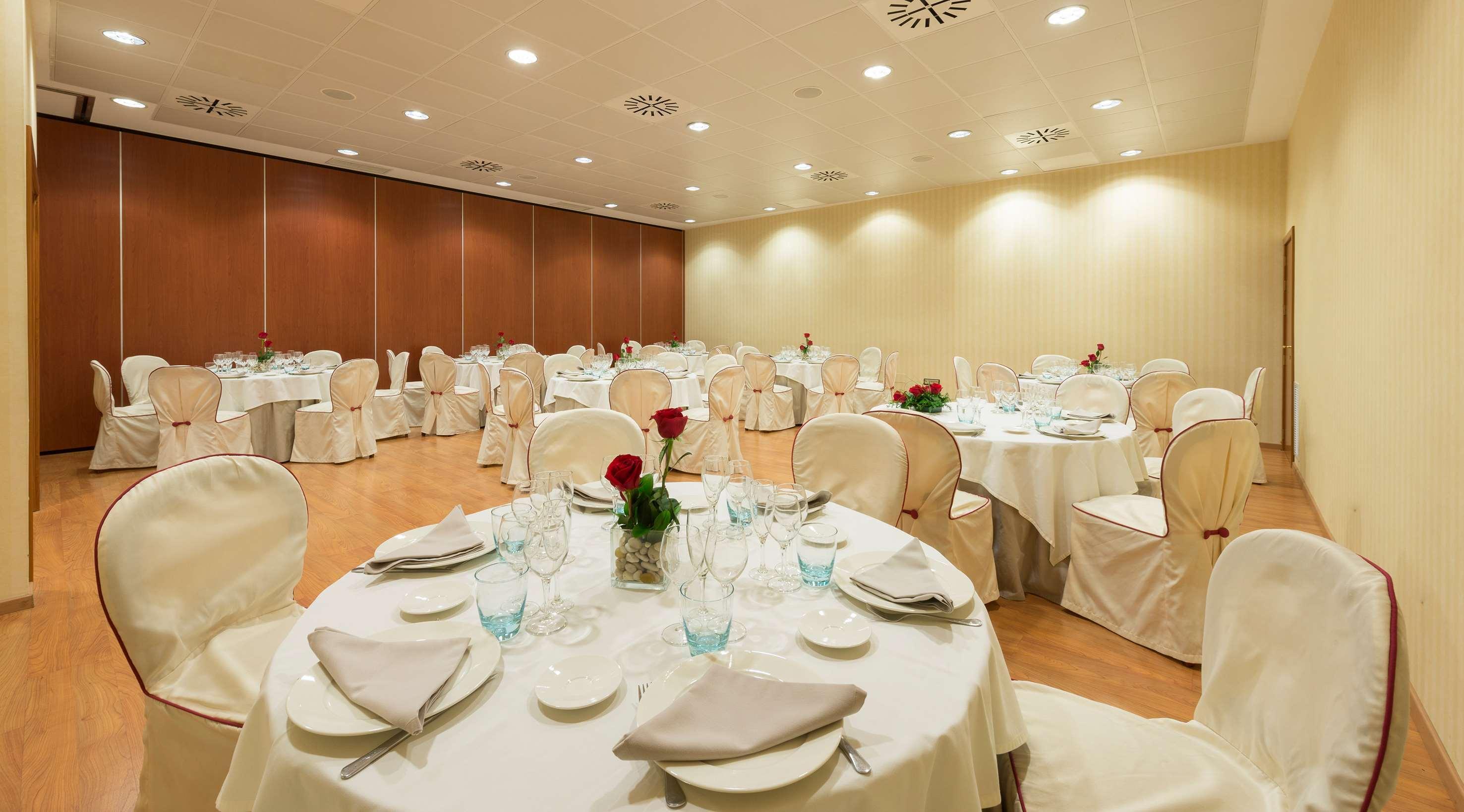 Hotel Madrid Leganes Affiliated By Melia Buitenkant foto