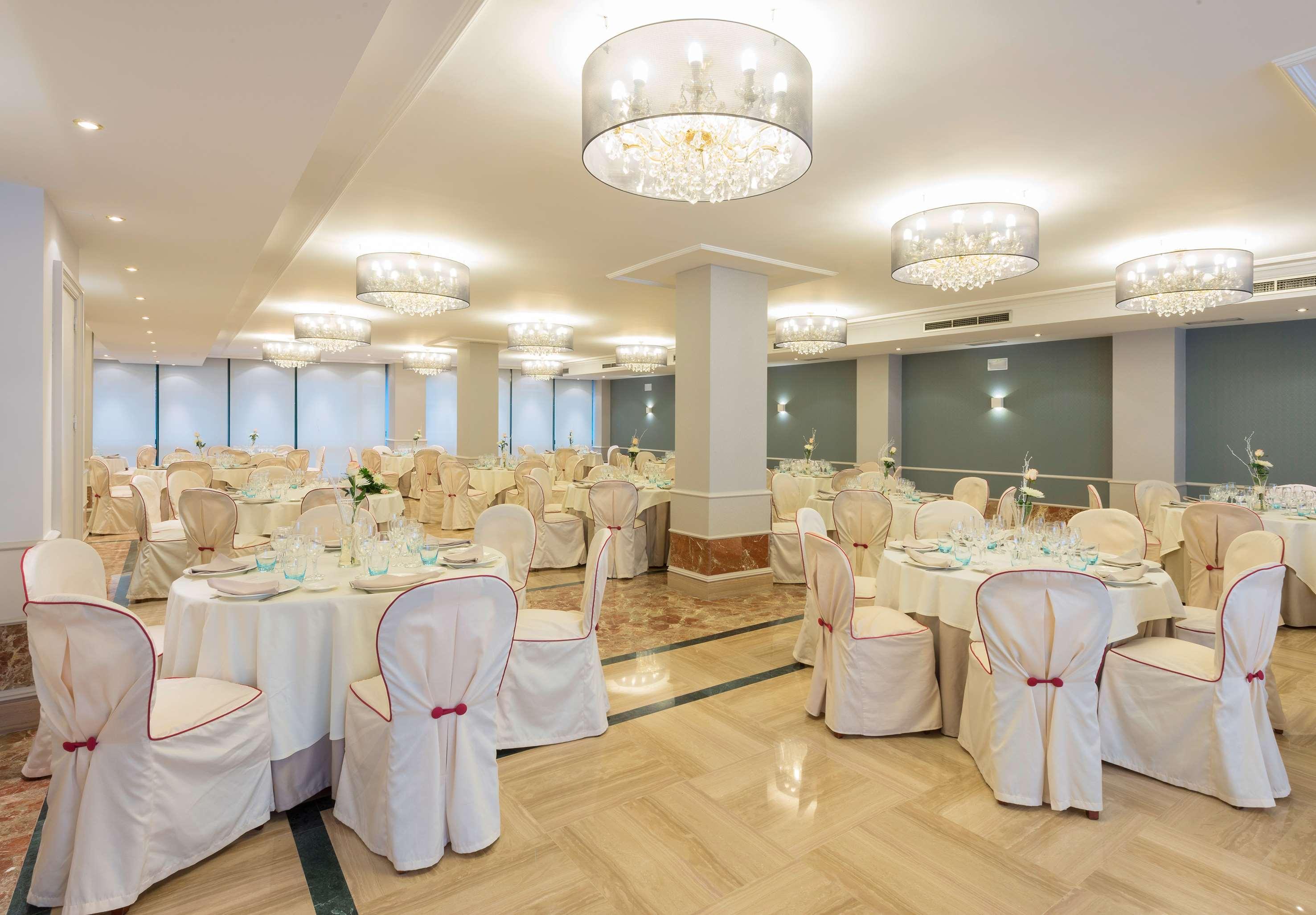 Hotel Madrid Leganes Affiliated By Melia Buitenkant foto